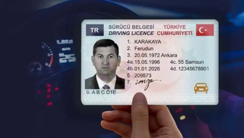 Eski Tip Sürücü Belgesi Sahipleri Dikkat! Yenileme Tarihleri ve Yoğunluk Uyarısı