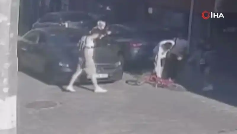 10 Yaşındaki Çocuğa Akran Zorbalığı: Bisikletini Vermedi, Tekme Tokat Dayak Yedi