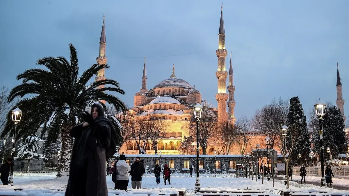Meteoroloji Uyardı: İstanbul'da Kar Yağışı Yaklaşıyor, Hangi İllerde Kar Bekleniyor?