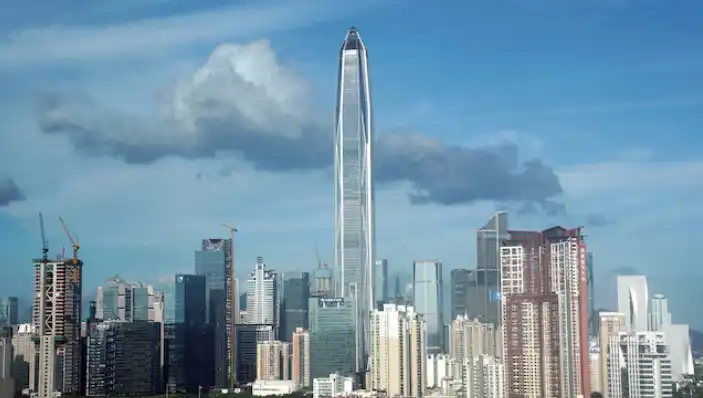 Dünyanın En Yüksek Gökdelini Yeniden Hayata Döndürüyor: Terk Edilmişlikten Kurtuluş Hikayesi