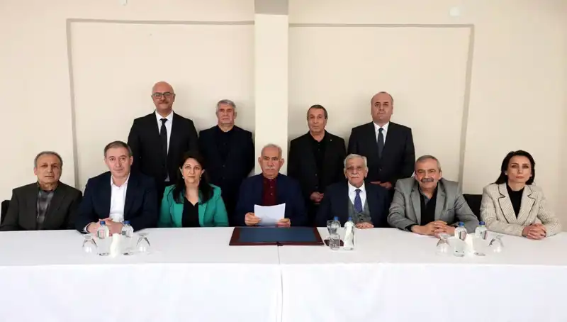 PKK'nın Fesih İlanı Sonrası Terörsüz Türkiye için Yol Haritası