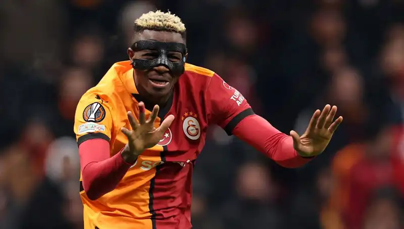 Osimhen'e 65 Milyon Euro Transferi: Futbol Dünyasında Yeni Bir Dönem mi Başlıyor?