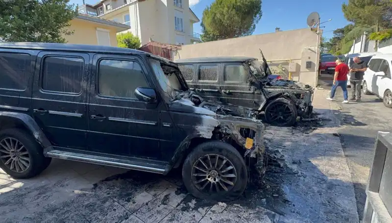 İş İnsanlarının 30 Milyon Liralık Ciplerine İsyan: Benzinle Yangın Çıkardı