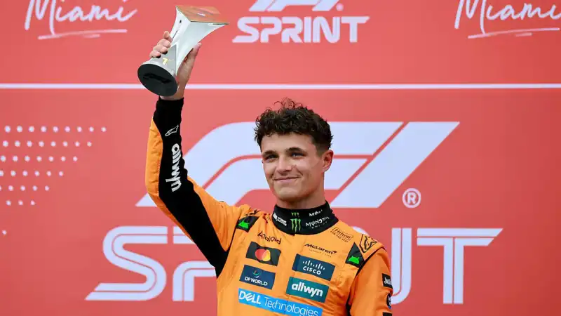 Lando Norris, Formula 1'in Yeni Şampiyonu Olmayı Başardı!